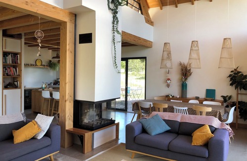 Puy-Saint-Eusebe Chalet De Esquí | Moderno chalet en las alturas de la Serre-Ponçon