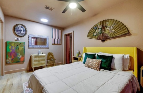 North San Antonio - SAT Casa | Contemporary Charm in San Antonio Oasis