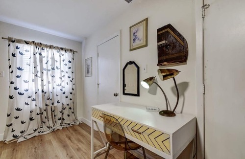 North San Antonio - SAT Casa | Contemporary Charm in San Antonio Oasis