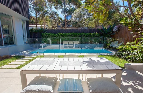 Clovelly Casa | HOGAR CONTEMPORÁNEO DE CHLO CLOVELLY - organizado por: L'Abode Accommodation🎭