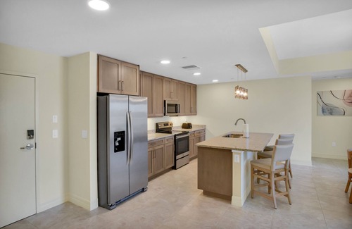 Clearwater Beach Condominio | Contemporary Condo Hotel Suite on the Beach