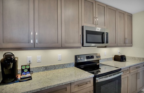 Clearwater Beach Condominio | Contemporary Condo Hotel Suite on the Beach
