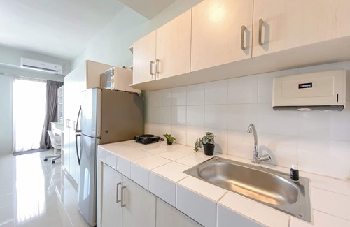 Depok Apartamento | Contemporary Designed Studio Apartment Park View Condominium