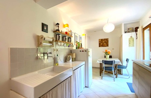 Augreilh Casa | Casa contemporánea con piscina climatizada con energía solar
