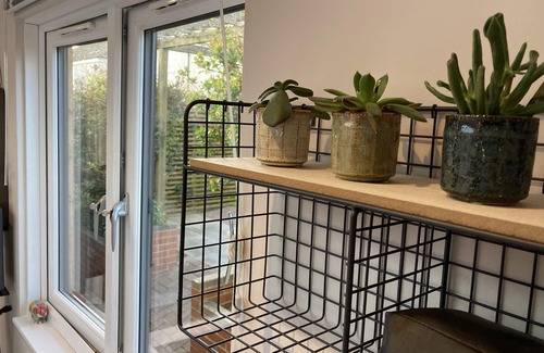 St. Eval Casa | Contemporary Guest House With Outside Barrel Sauna