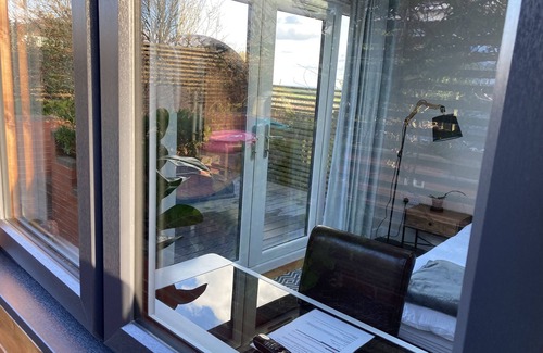 St. Eval Casa | Contemporary Guest House With Outside Barrel Sauna