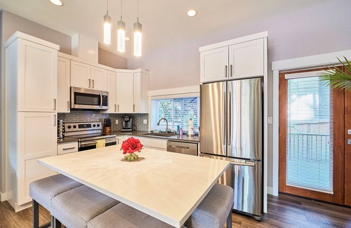 Kirkland Apartamento | Contemporary Kirkland Guest House