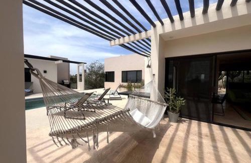 Todos Santos Villa | Contemporary house with pool near the beach