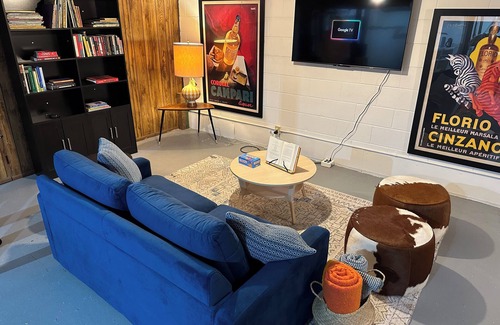 West Allis Casa | Contemporary Milwaukee 2BR Home with All Comforts and Prime Location