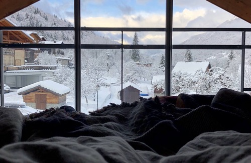 Bozel Chalet De Esquí | Chalet de montaña contemporáneo