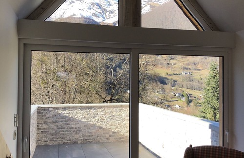 Cauterets Apartamento | Contemporary mountain-style l'Isardère apartment