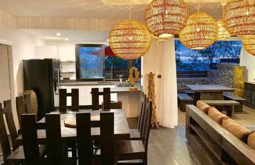 Saint-Pierre De La Reunion Villa | Villa contemporánea frente al mar, estilo balinés puro, diseño, lujo, moderno