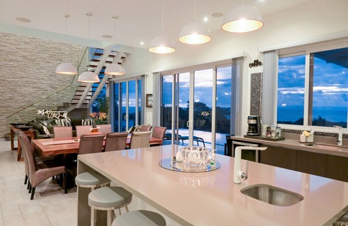 Tárcoles Condominio | Contemporary Ocean View Estate with Infinity Pool!