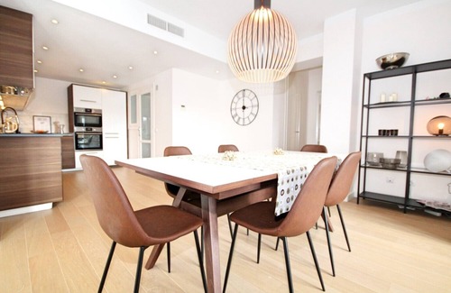 Nueva Andalucia Condominio | ¡A pocos minutos a pie del Centro Plaza y Puerto Banús!