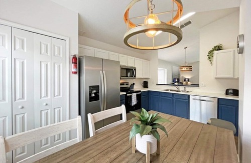 Westridge Casa | Contemporary Pool Home - Newly Furnished - Gated Community