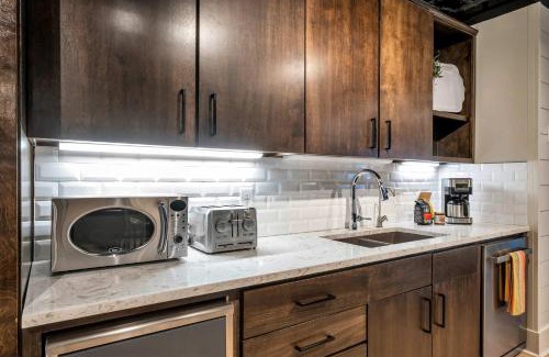 Downtown Nashville Apartamento | Contemporary Suite 6BR by Maddox Hotel