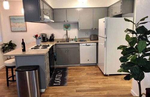 Chico Apartamento | Contemporary Suite in the Heart of Downtown Chico