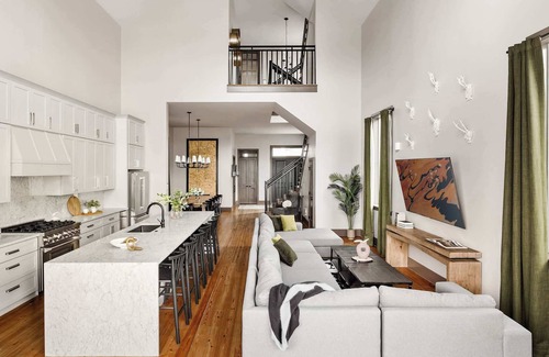 Faubourg Lafayette Hotel | Contemporary Unit With Heated Pool & Hot Tub
