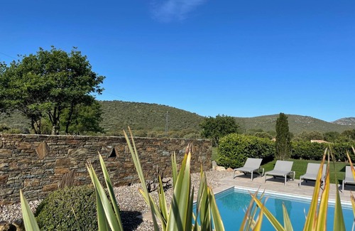 Saint-Florent Casa | Villa contemporánea con piscina y jardín privado