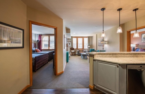 Winter Park Condominio | Continental Divide View Riverside Condo - Zephyr Mountain Lodge Select-Rated 2510