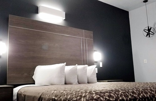 Conway Hotel | Continental Inn & Suites