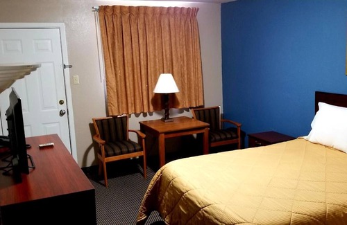 Conway Hotel | Continental Inn & Suites