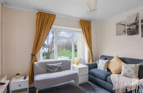 Hatfield Apartamento | Contractors 4 Bed with Parking