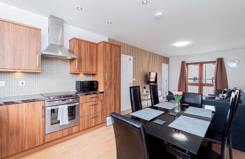 Sherborne St. John Casa | Contractors Wow! 5 Bedrooms 10 Guests Free Parking