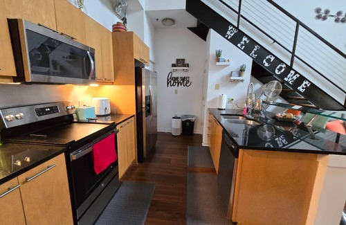 Atlantic Station Area Apartamento | Convenience and Charm - 2-bedroom Loft in fabulous Midtown/Atlantic Station