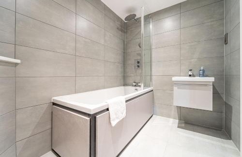 Barnt Green Apartamento | Convenience Studio in Solihull with Parking NEC & Airport