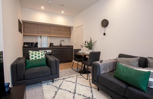 Bolton Apartamento | Convenient 2 Bedroom Bolton Apartment