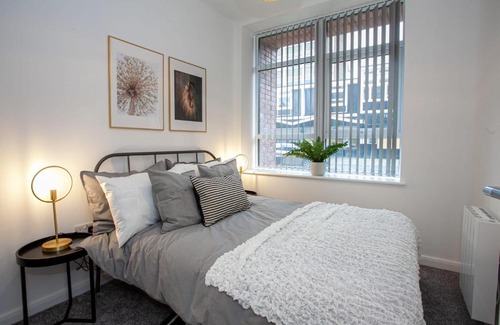 Bolton Apartamento | Convenient 2 Bedroom Bolton Apartment