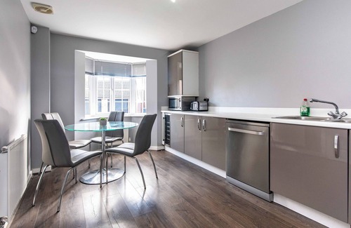 Derby Casa | Convenient 2 Bedroom House Near Derby City Centre
