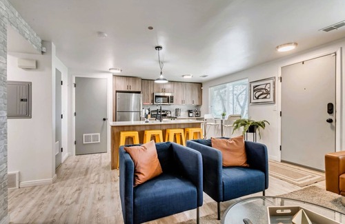 Downtown Salt Lake City Apartamento | Convenient 2BR Apt w Parking Near Downtown SLC