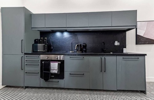 Seven Sisters Apartamento | Convenient 2BR 2BA | near Tube Station