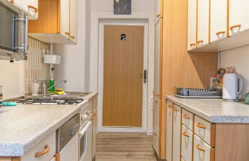 Brigittenau Apartamento | Convenient 3BR Apt. near Danube & Millenium Tower