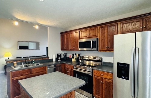 Augusta Casa | Convenient 4B/3b home & 2 car garage