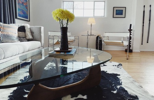 University Heights Casa | Convenient and Stylish Home for Traveling Nurses, Film Industry and Vacationers