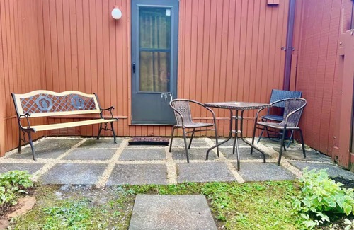 Canaan Valley Condominio | Convenient & comfy condo in Davis