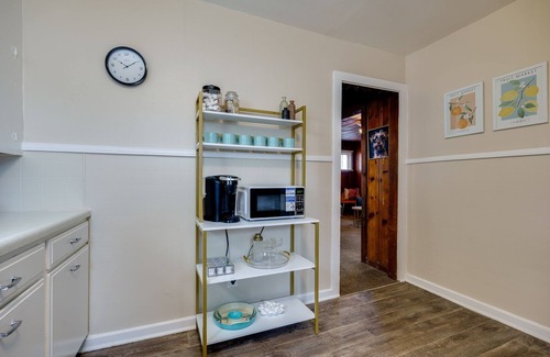 Fairborn Casa | Convenient Cozy Boho Cottage