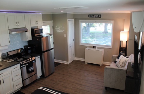 Lynchburg Casa | Conveniente hogar con casa de huéspedes