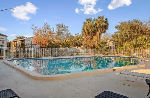 Gainesville Casa | Convenient & Inviting - Fully-Equipped 2BD Condo