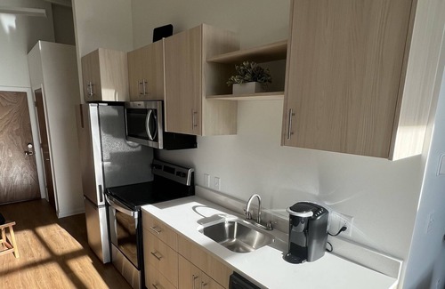Jonesboro Apartamento | Convenient loft with gated parking & 24/7 gym