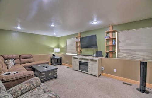 Frederick Casa | Convenient Longmont Home with Hot Tub and Sauna!