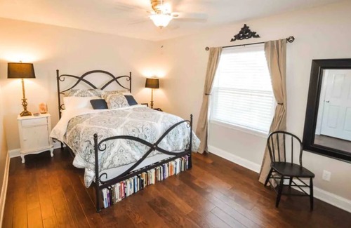 Graymoor-Devondale Casa | Convenient Monthly Rental-Shop & Dine St Matthews