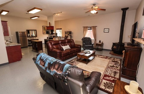 Lincoln Casa | Convenient Mountain Comfort