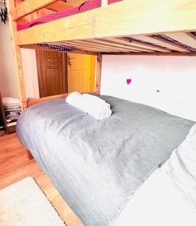 Reading Casa | Convenient Retreat Rooms