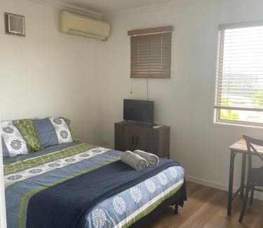 Robina Casa | Convenient Room next to Bond University