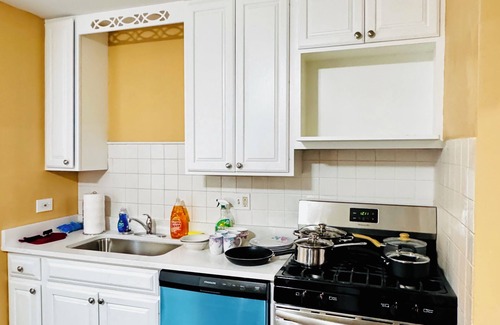 Norma Casa | Convenient Stay near Chicago O’hare Airport King Beds