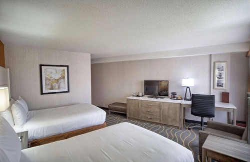 South Portland Hotel | Convenient Stay Right Next to I-95 and 2 Miles from Jetport | 3 Units